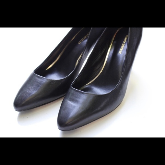 NWOT Banana republic pumps - Picture 10 of 13